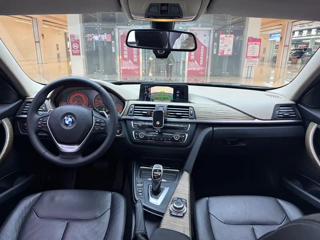 BMW 3 Series 2015 — фото 8