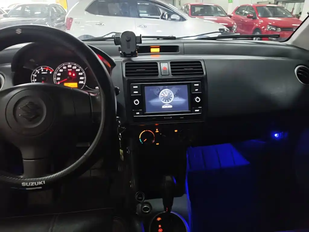 Suzuki Swift 2016 — фото 13