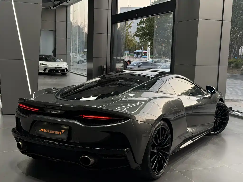 McLaren GT 2022 — фото 12