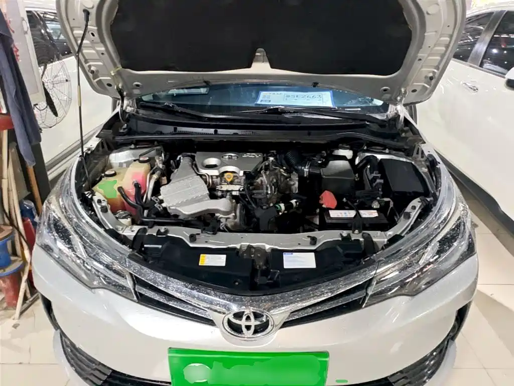 Toyota Corolla 2018 — фото 20