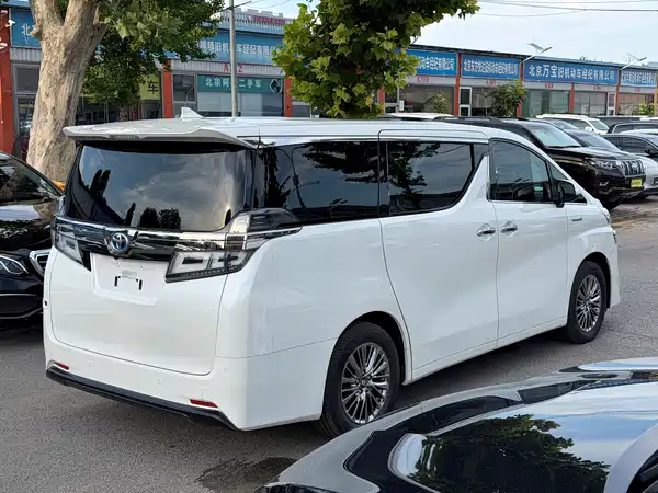 Toyota Vellfire 2022