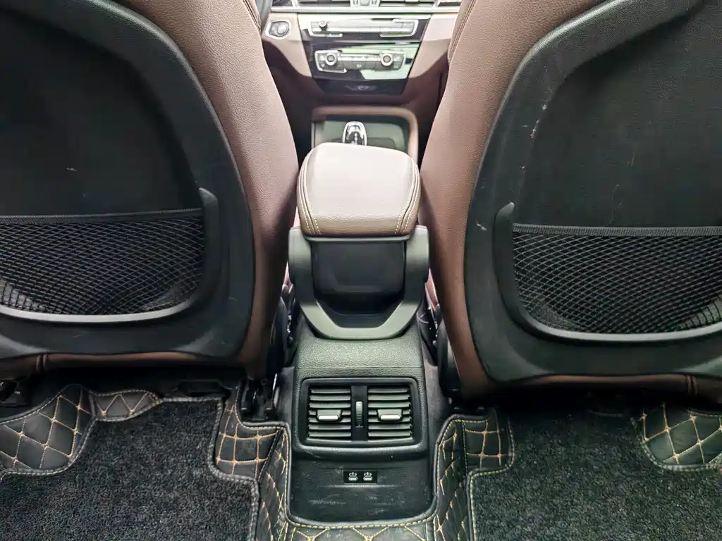BMW X1 2022 — фото 13