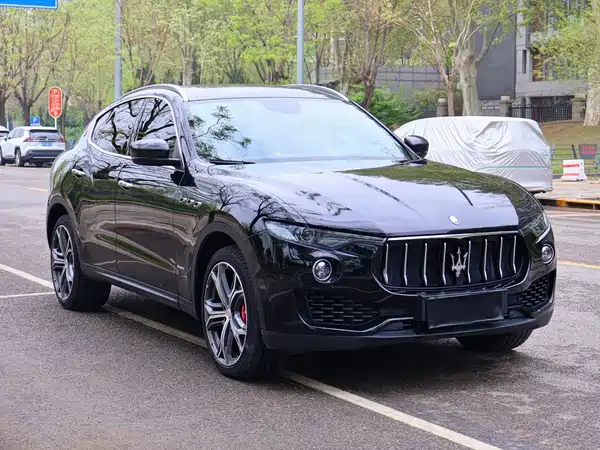 Maserati Levante 2016