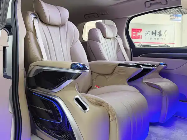 Buick GL8 2025