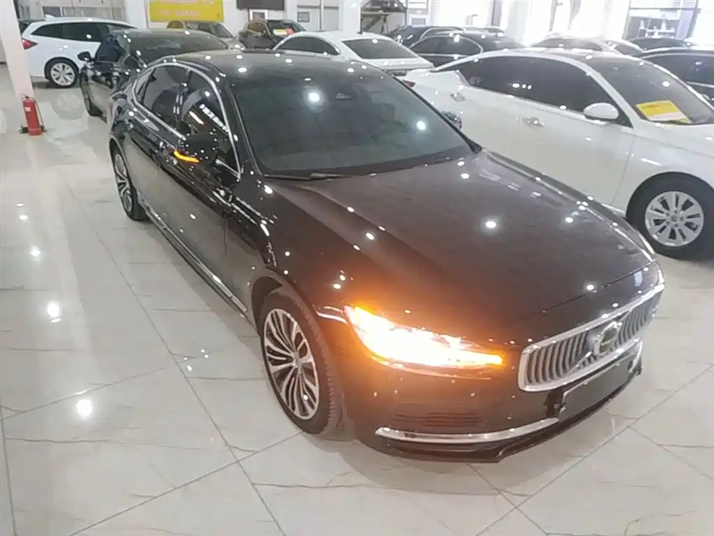 Volvo S90 PHEV 2023 — фото 4