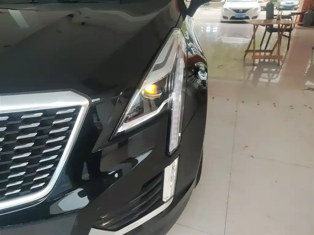 Cadillac XT5 2019 — фото 18