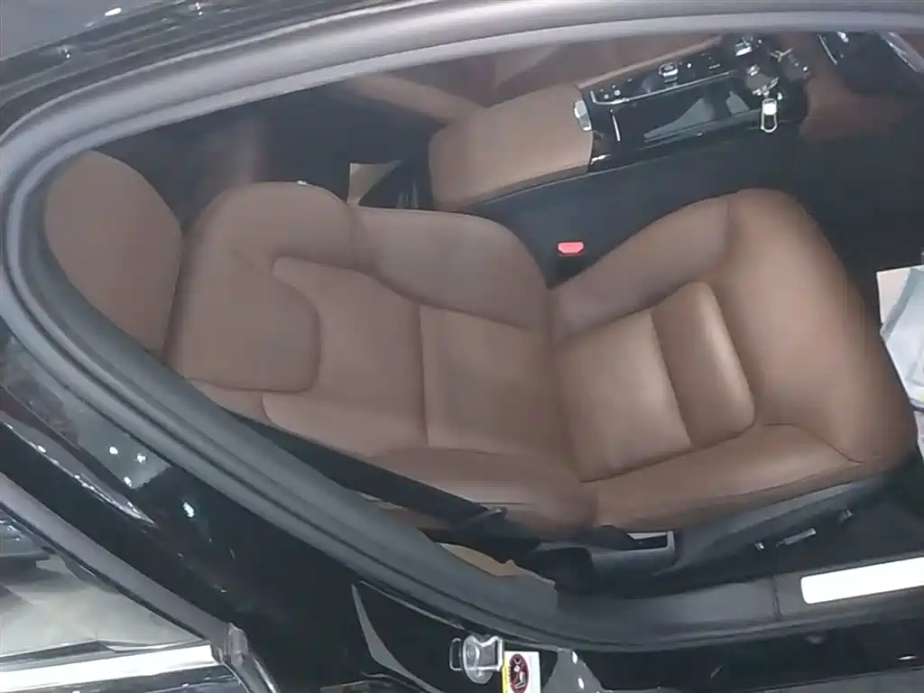 Volvo S90 PHEV 2023 — фото 25
