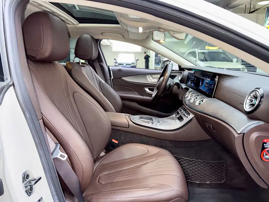 Mercedes-Benz CLS 2020 — фото 22