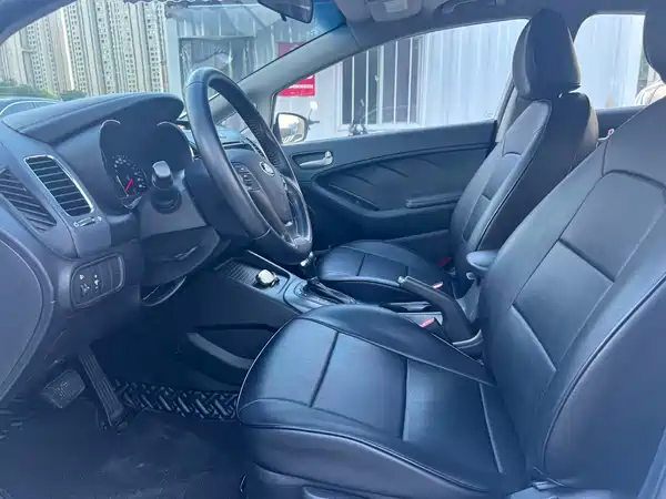 Kia K3 2015