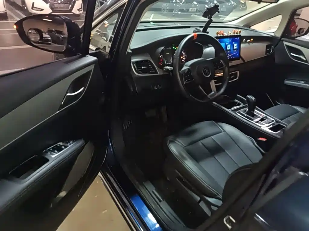 BYD MAX 2021 — фото 16