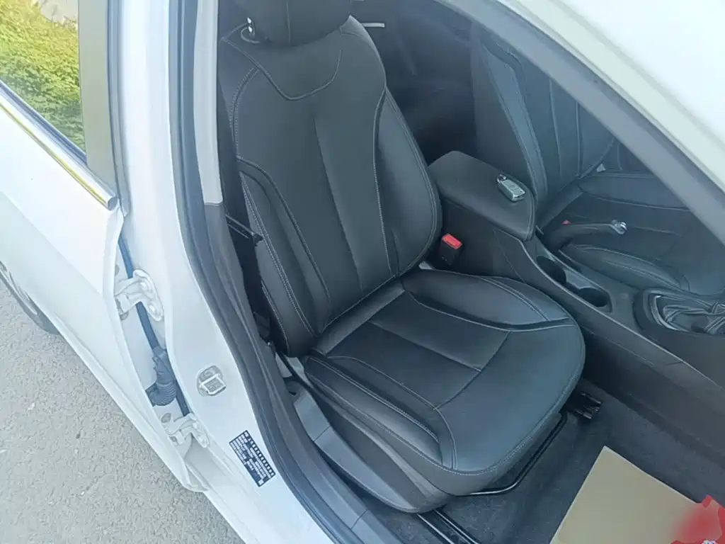 Buick Excelle 2019 — фото 20