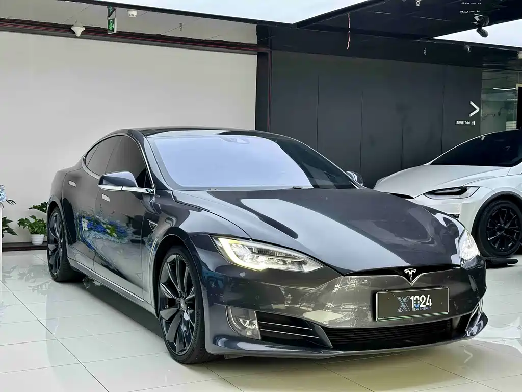 Tesla Model S 2016 — фото 3