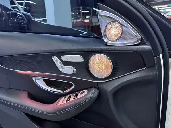 Mercedes-Benz C-Class 2019