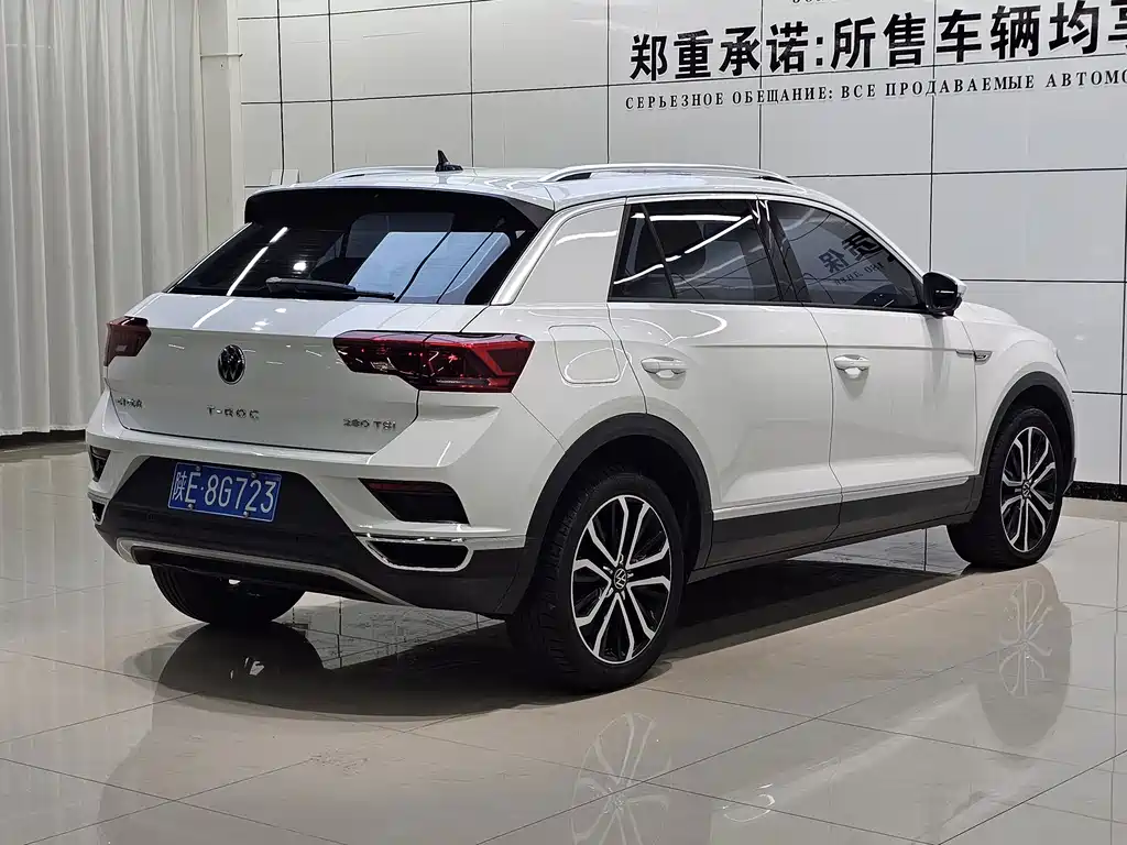 Volkswagen T-Roc 2023 — фото 12
