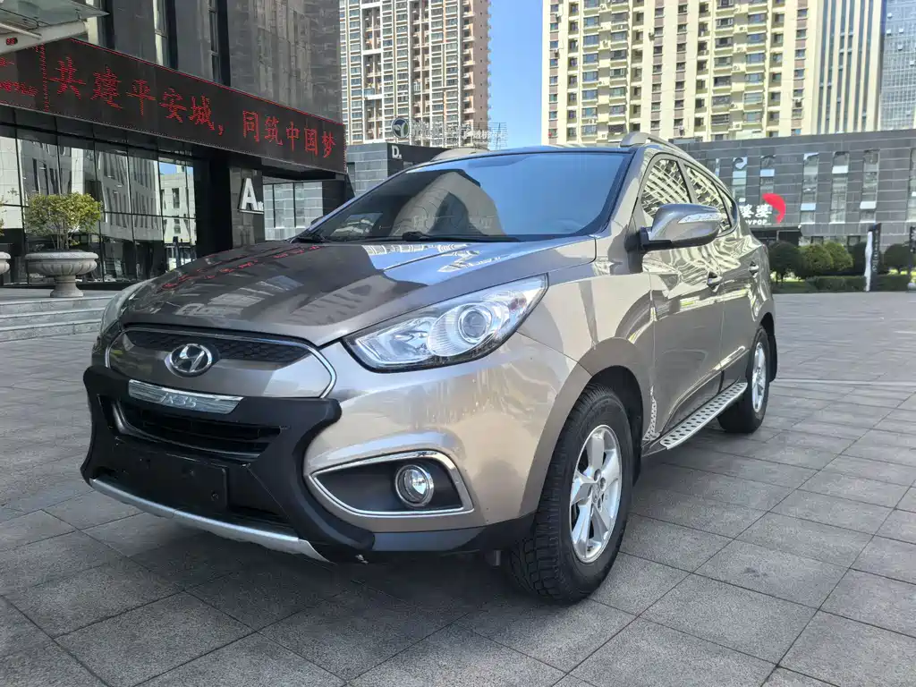 Hyundai ix35 2013 — фото 1