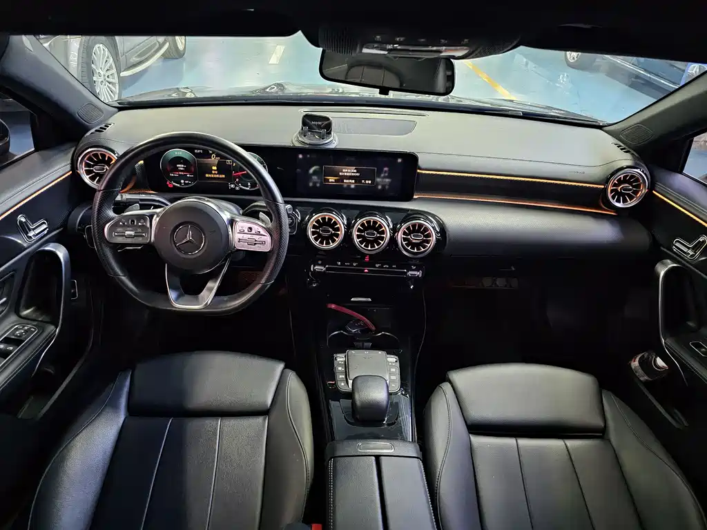 Mercedes-Benz A-Class 2022 — фото 12