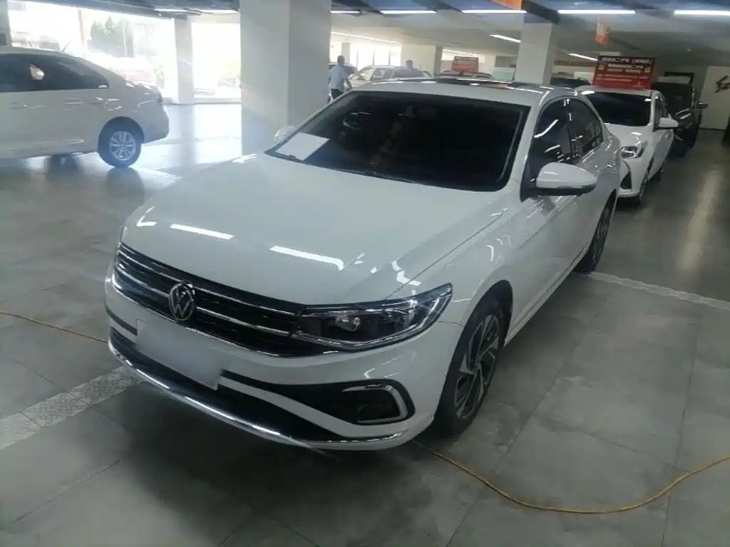 Volkswagen Bora 2023