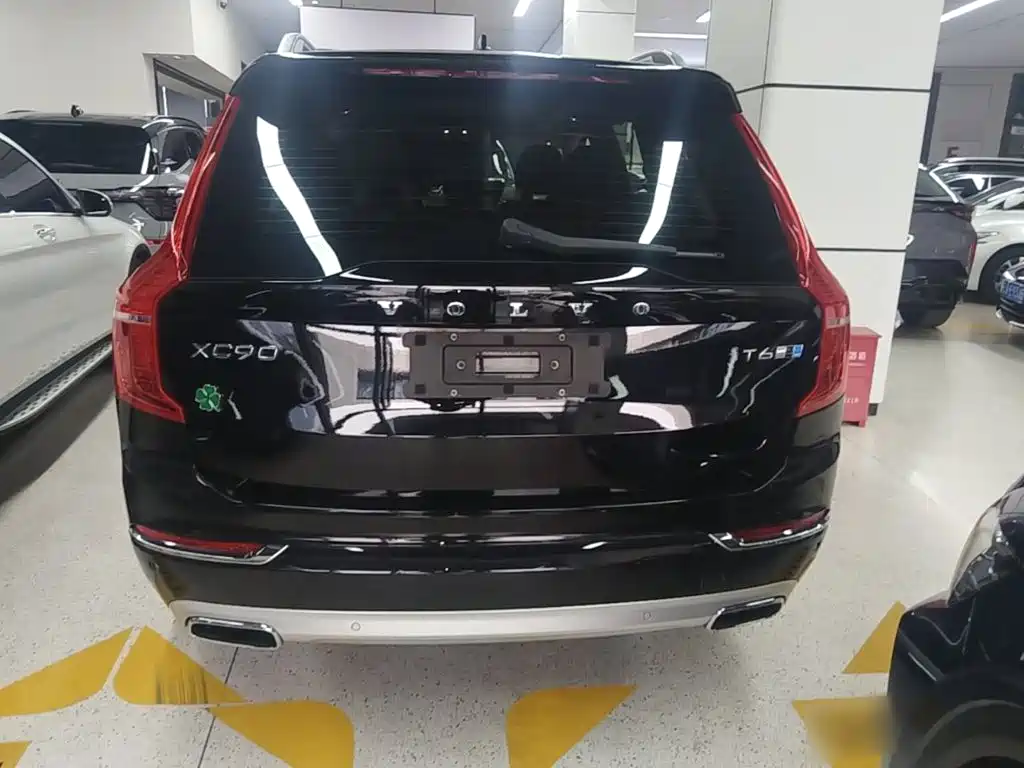 Volvo XC90 2018 — фото 6