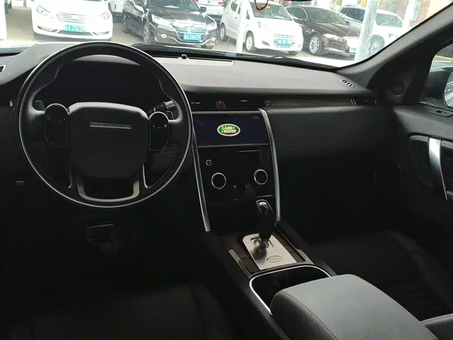 Land Rover Discovery Sport 2020 — фото 12
