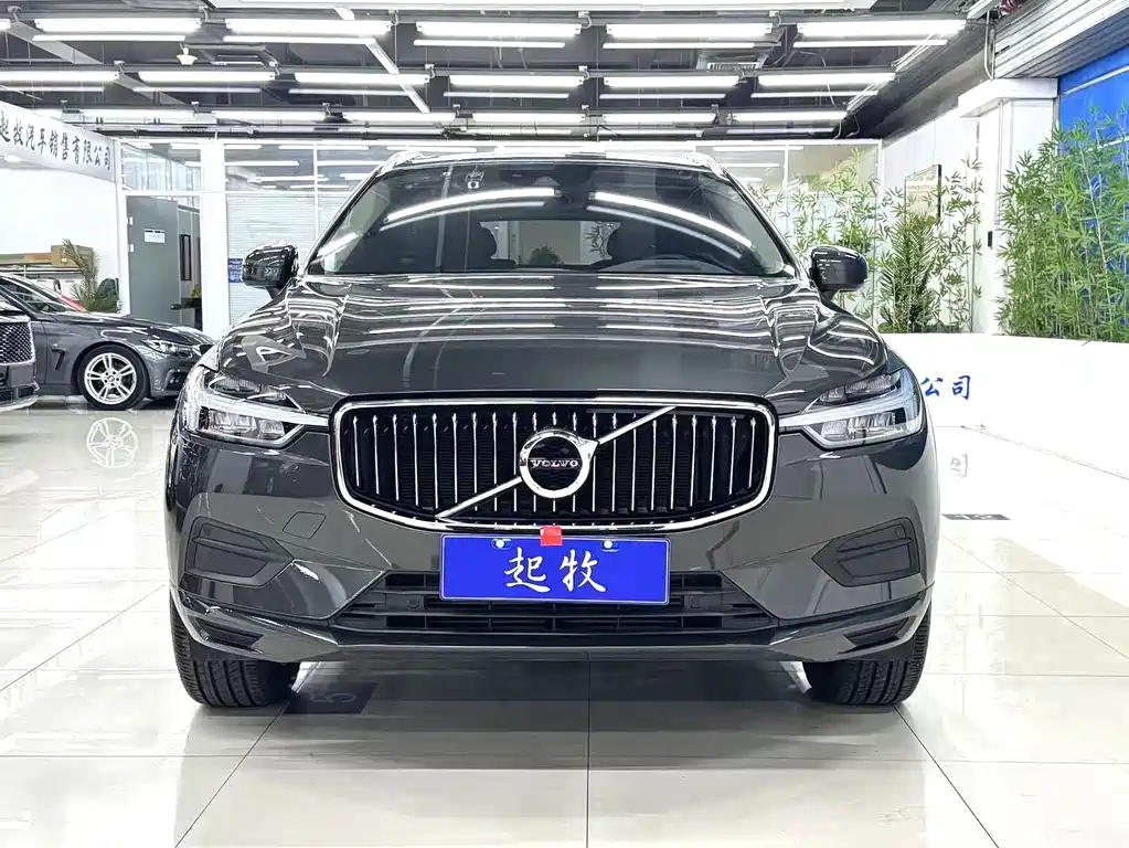 Volvo XC60 2018 — фото 2
