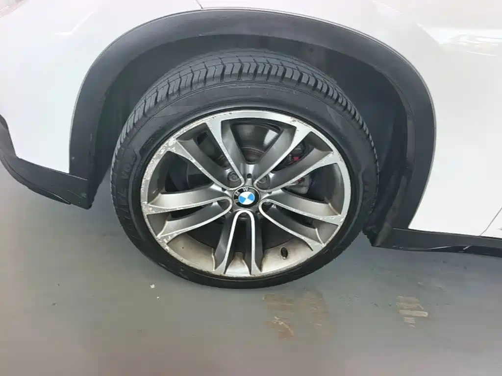 BMW X1 2015 — фото 23