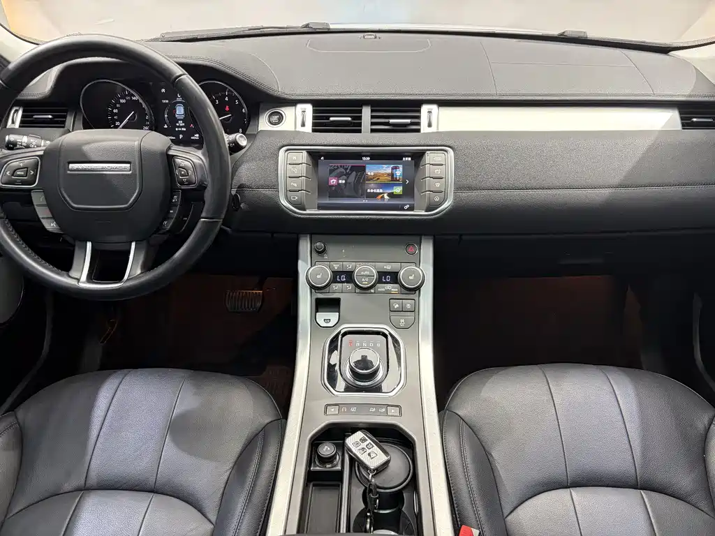 Land Rover Evoque 2019 — фото 7