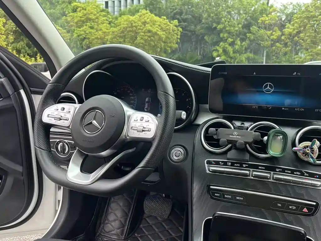 Mercedes-Benz C-Class 2020 — фото 15