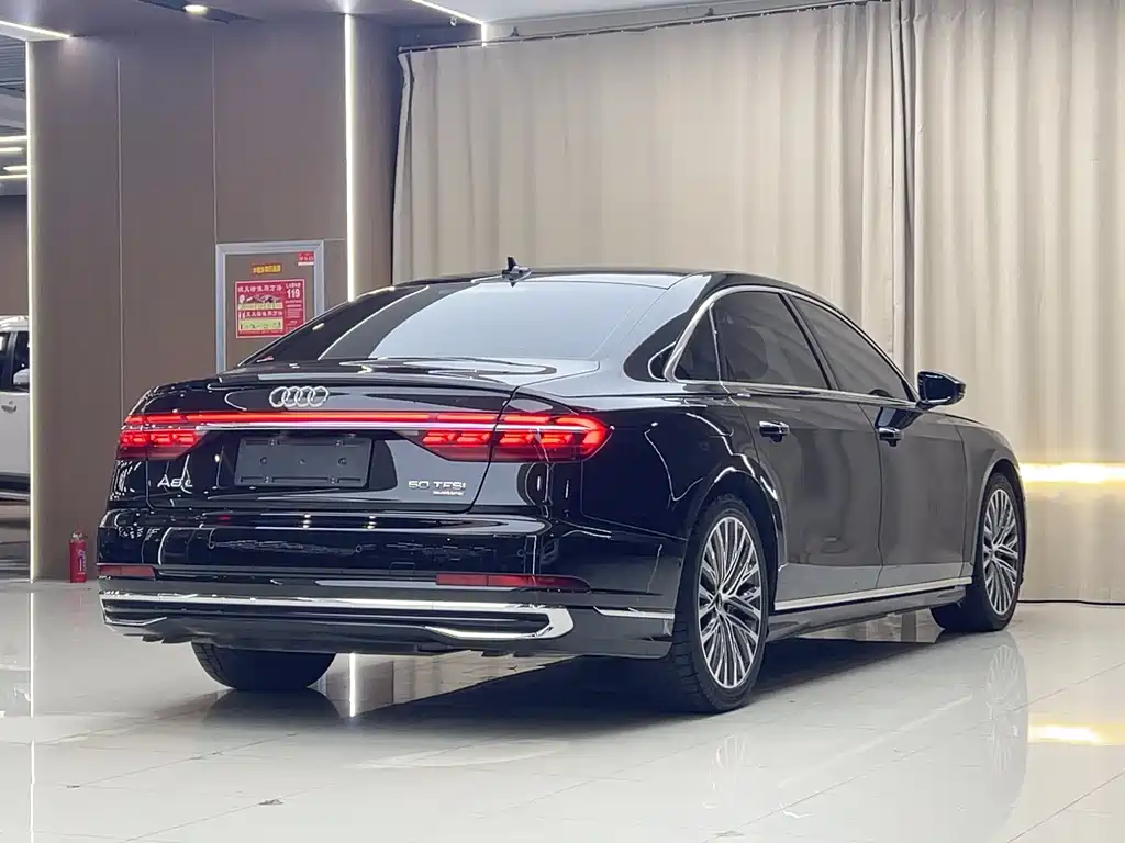 Audi A8 2024 — фото 15