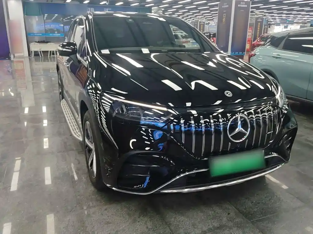Mercedes-Benz EQE SUV 2023 — фото 4
