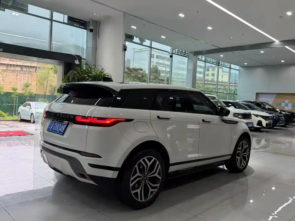 Land Rover Evoque 2020 — фото 15