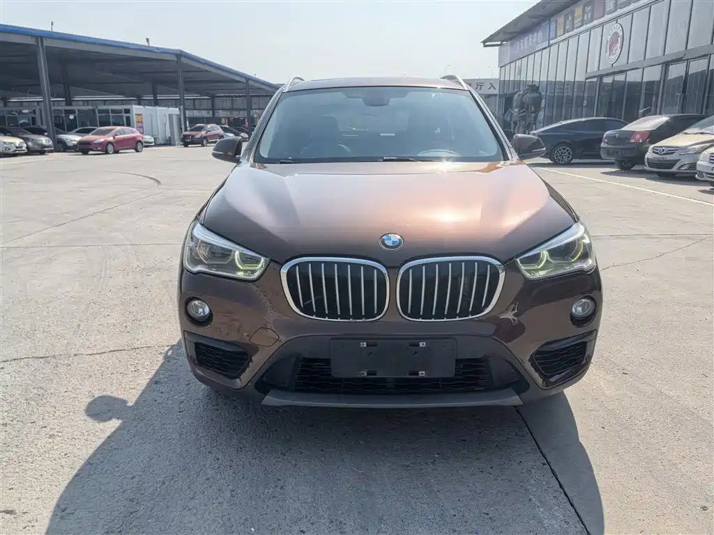 BMW X1 2016 — фото 12