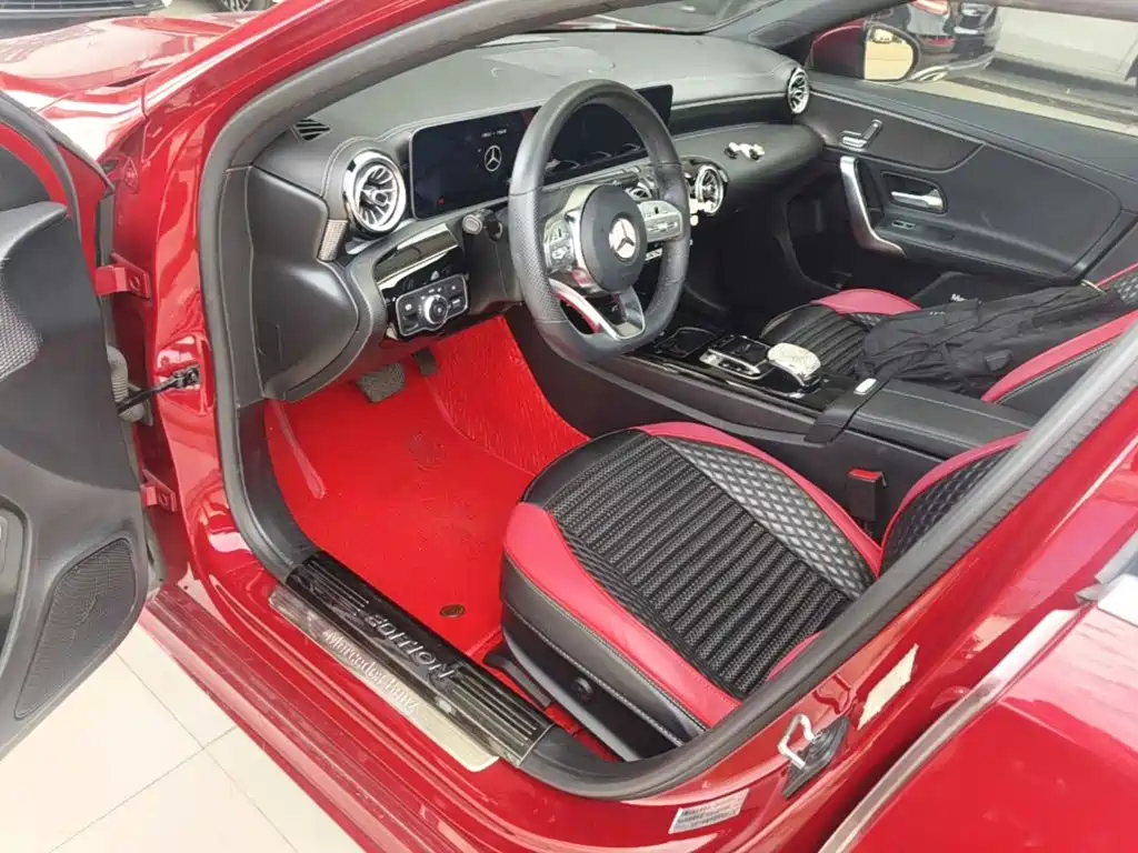 Mercedes-Benz A-Class 2020 — фото 16