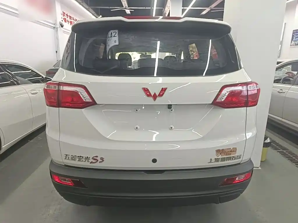 Wuling Hongguang S3 2019 — фото 6