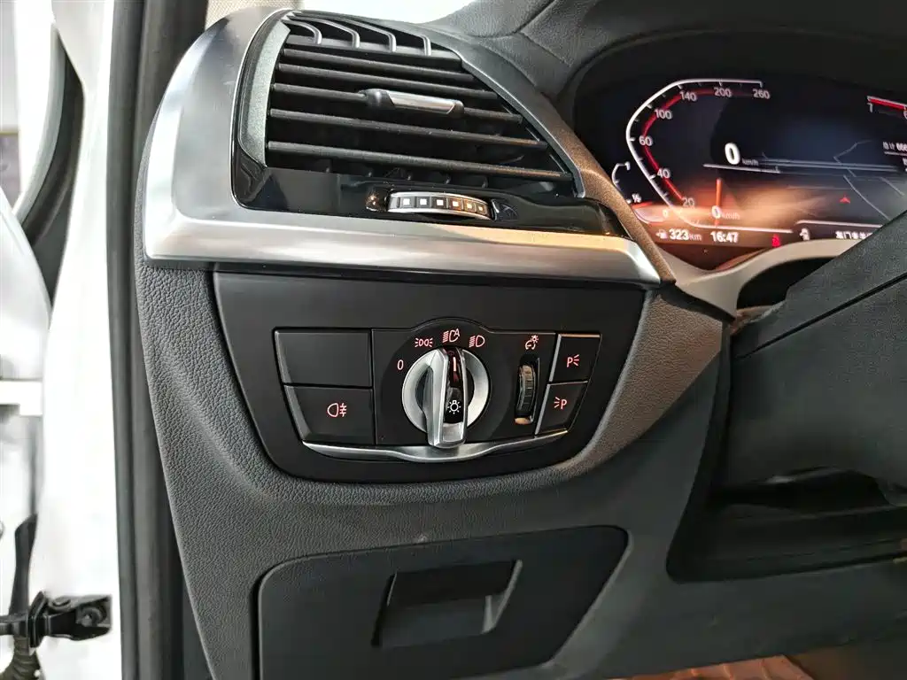 BMW X3 2020 — фото 18