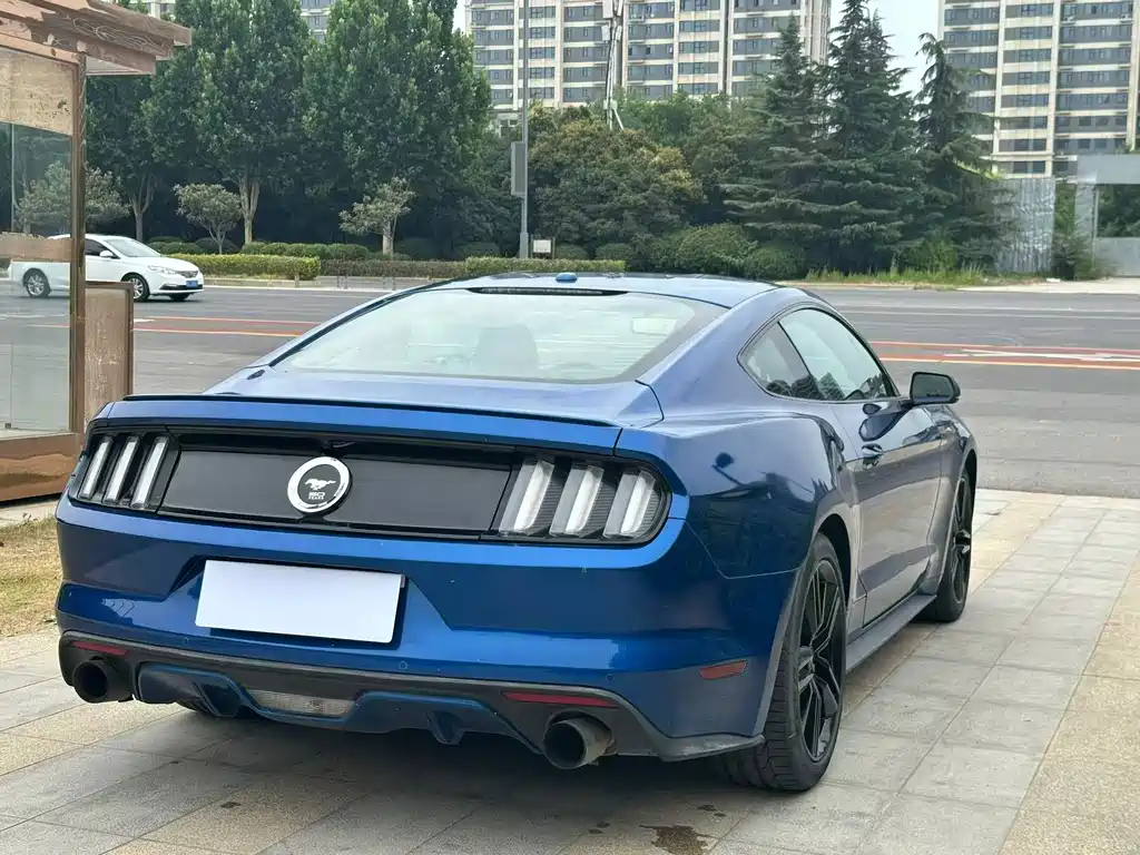 Ford Mustang 2018 — фото 9