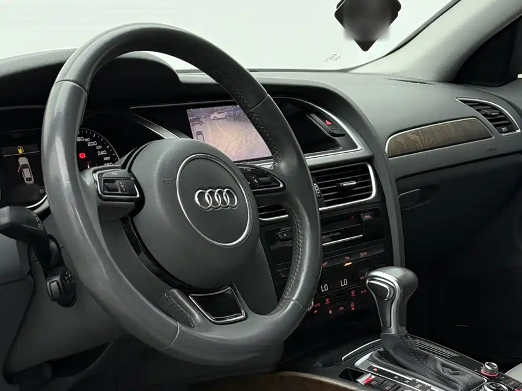 Audi A4L 2016 — фото 8