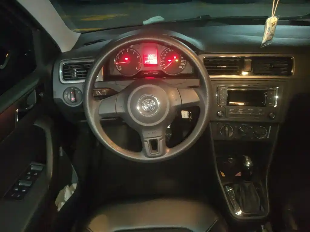 Volkswagen Santana 2016