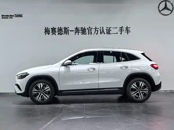 Mercedes-Benz GLA 2024