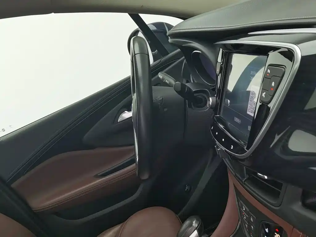 Buick Envision Plus 2021 — фото 22