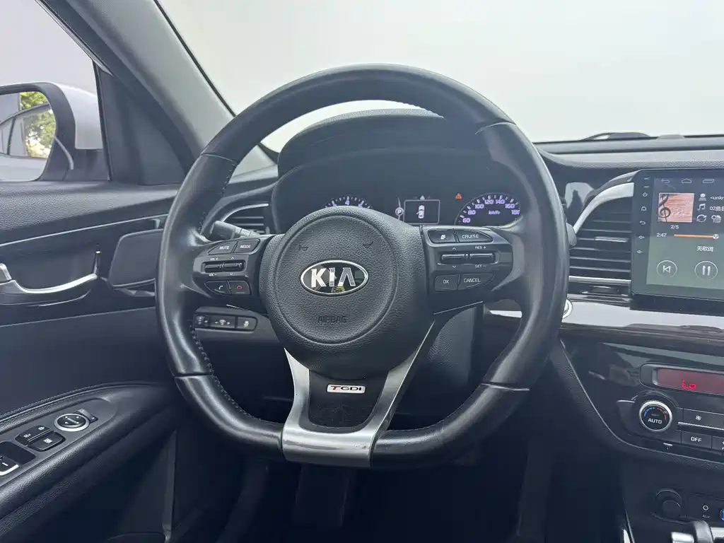 Kia K4 2016 — фото 13