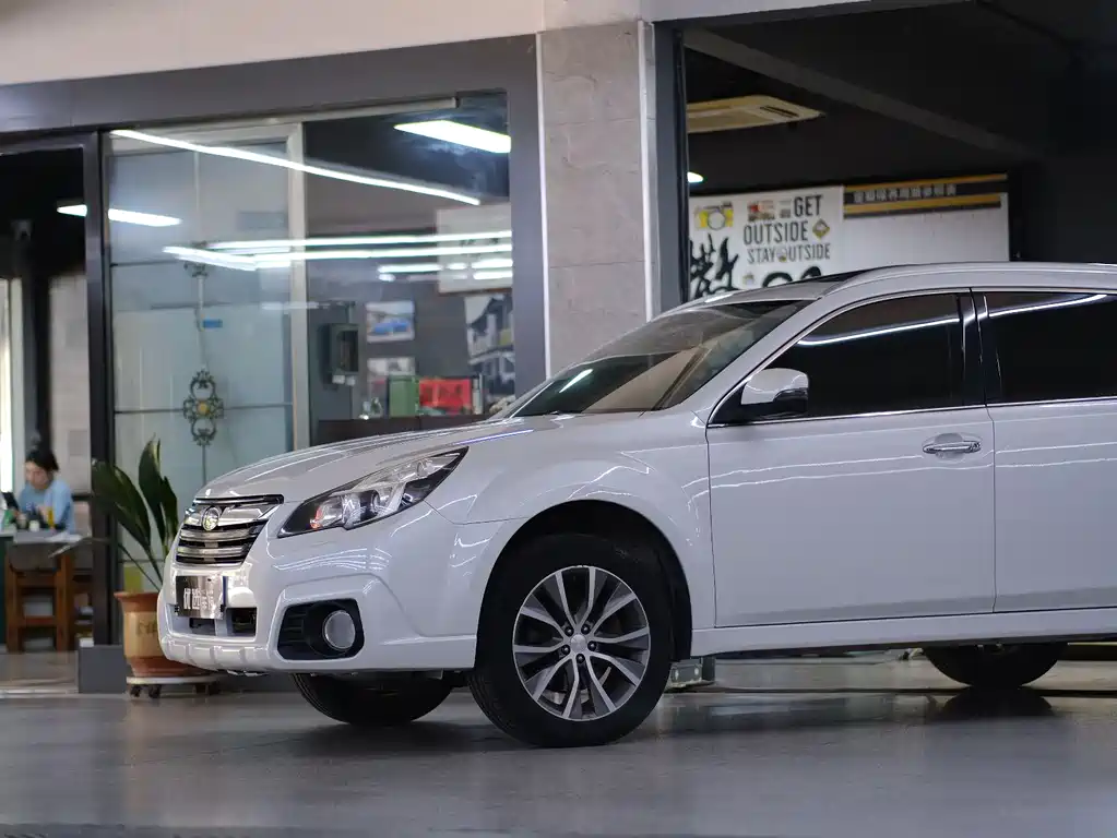 Subaru Outback 2014 — фото 9