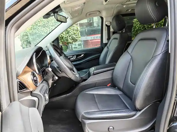 Mercedes-Benz V-Class 2022