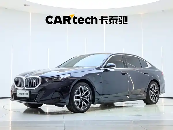 BMW i5 2025