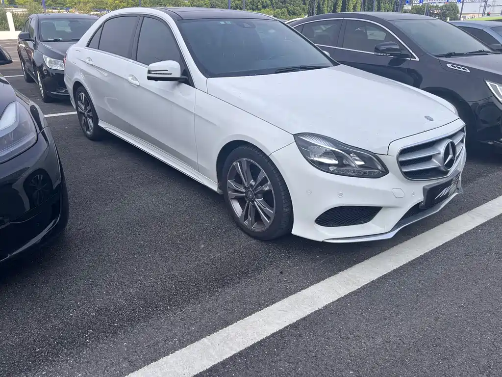 Mercedes-Benz E-Class 2015