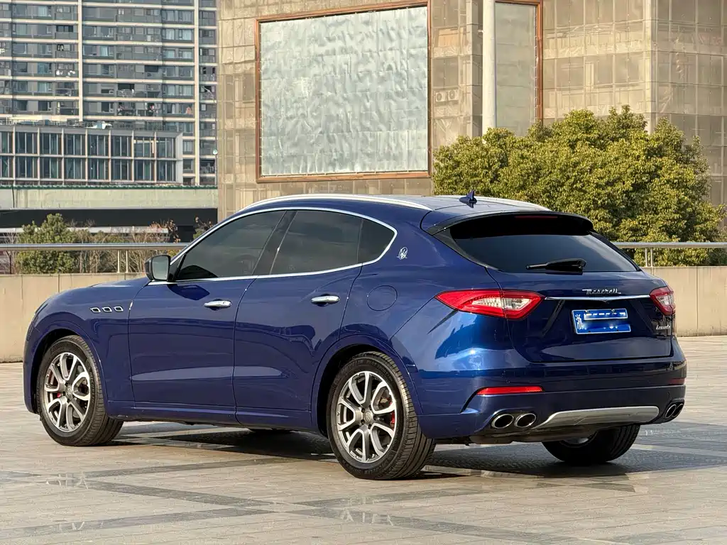 Maserati Levante 2017 — фото 8