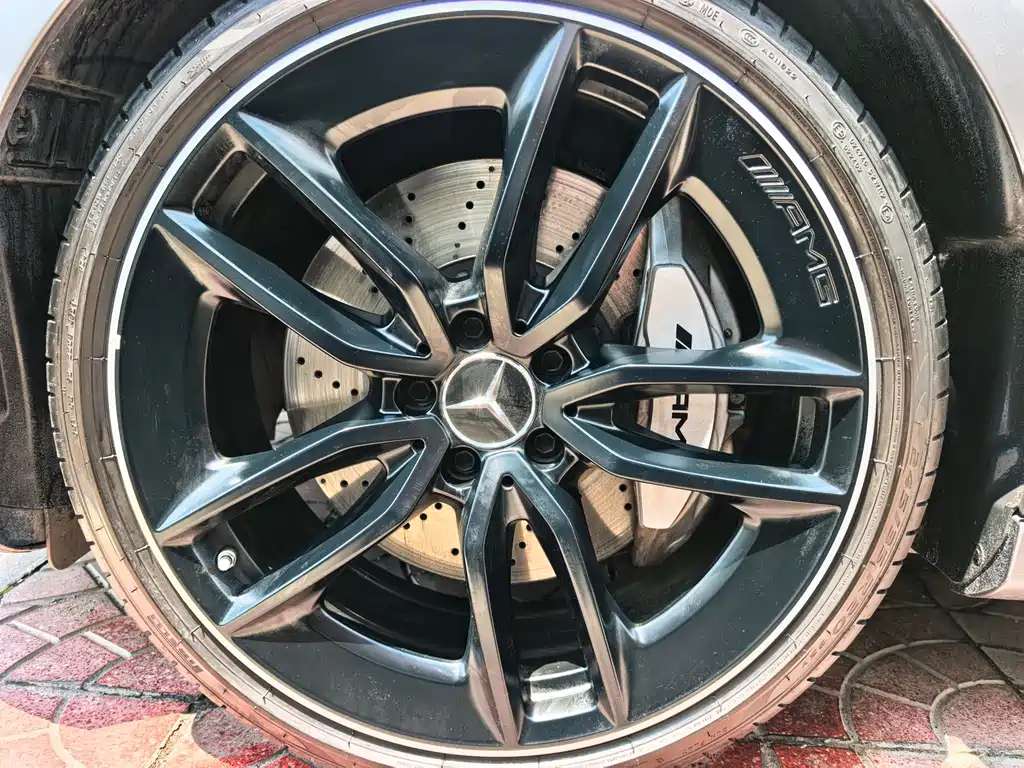 Mercedes-Benz E-Class AMG 2022 — фото 12