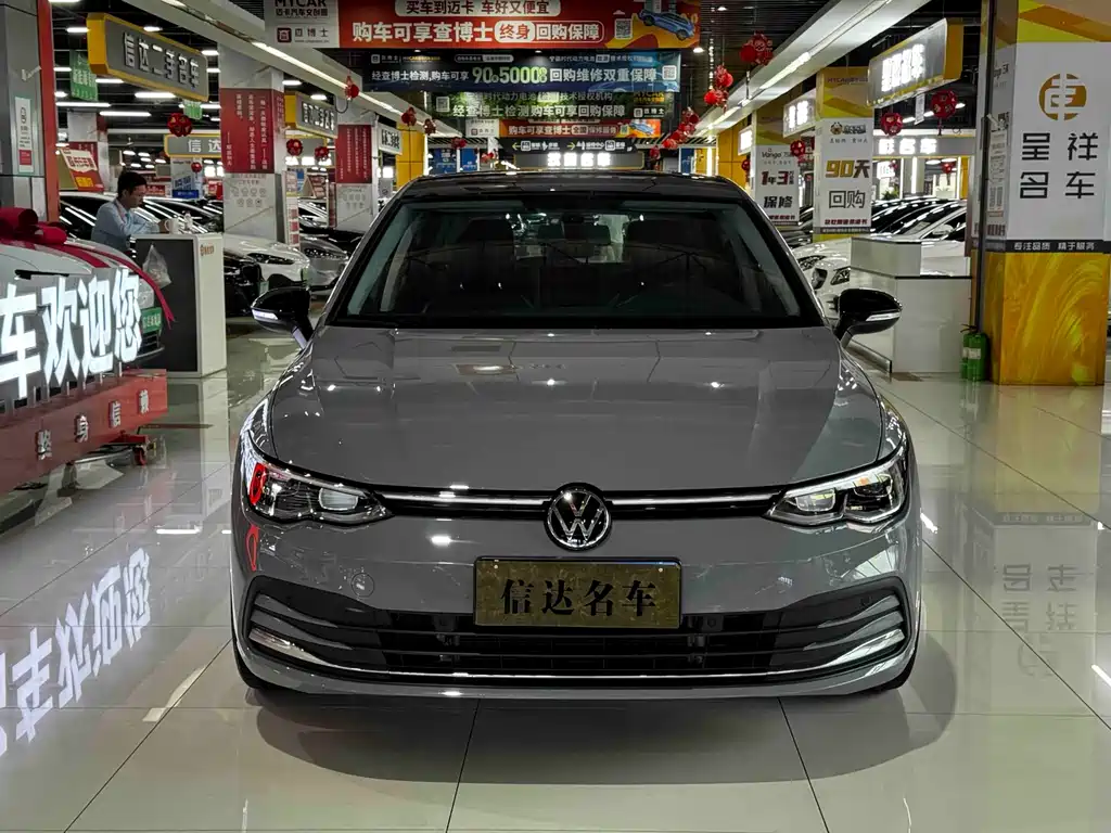 Volkswagen Golf 2024