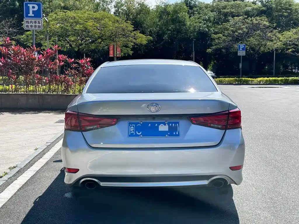 Toyota Crown 2018 — фото 8