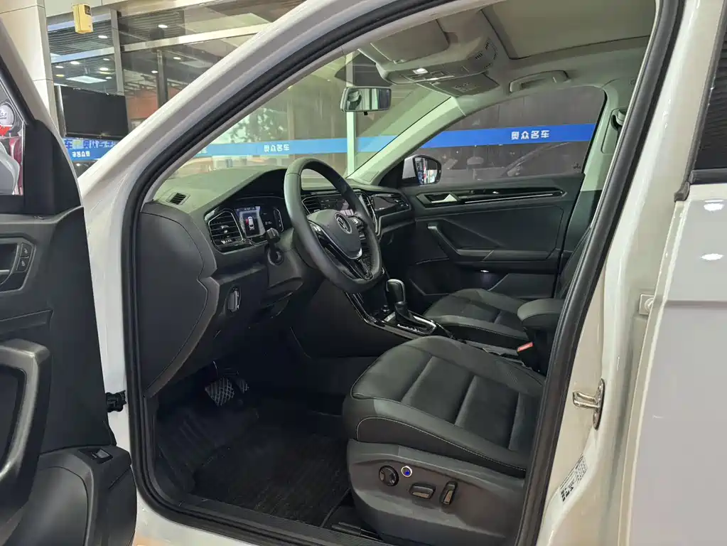 Volkswagen T-Roc 2022