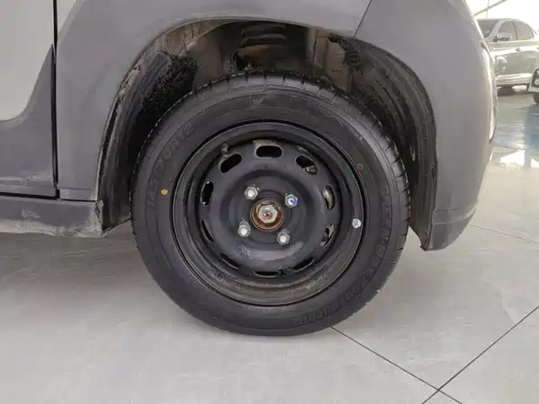 Baojun E100 2019